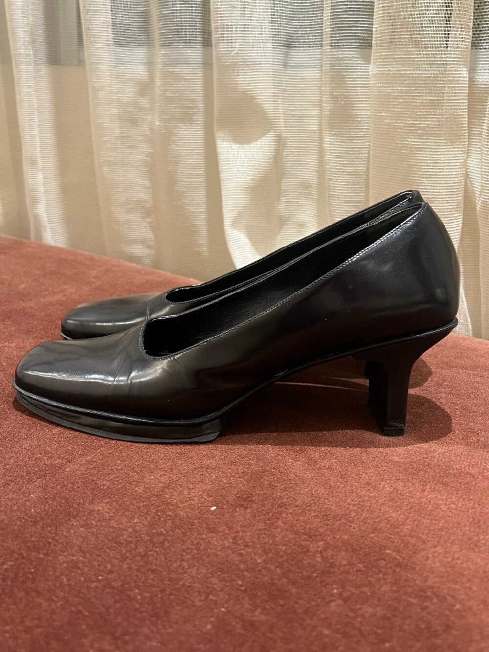 Prada Vintage Black Leather Square Toe Curved Heel Pumps Sz 39